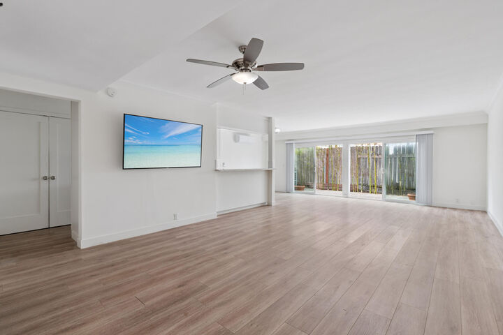 Property Photo:  5119 River Avenue  CA 92663 