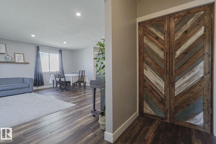 Property Photo: 3135 74 Street NW AB T6K 1J7