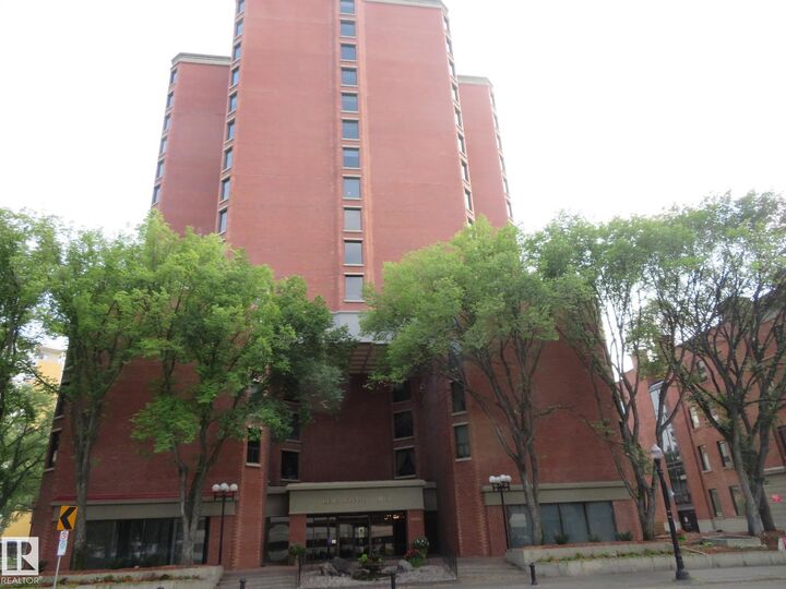 11503 100 Avenue NW 501  Edmonton AB T5K 2K7 photo
