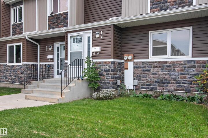 3115 119 Street NW 12  Edmonton AB T6J 5N5 photo