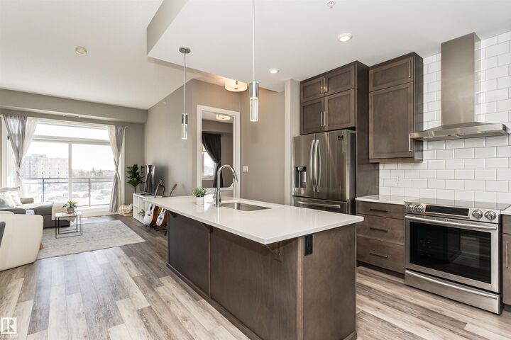 524 Griesbach Parade NW 427  Edmonton AB T5E 6X2 photo