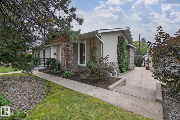 Property Photo: 4412 107 Avenue NW AB T6A 1J5