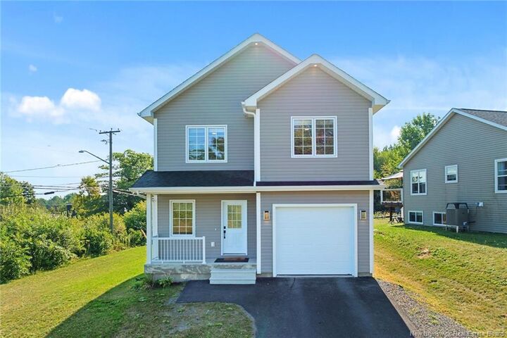 Photo de la propriété: 5 Stapleton Street NB E3C 0J5