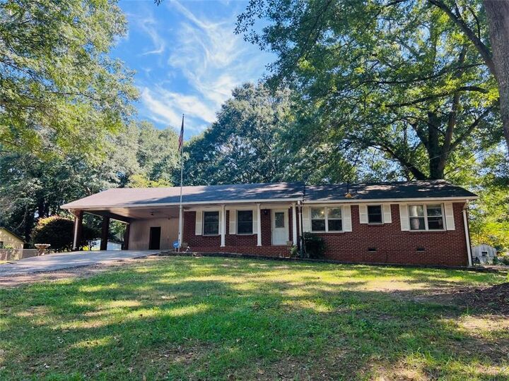 Property Photo:  356 Shannon Way  GA 30044 