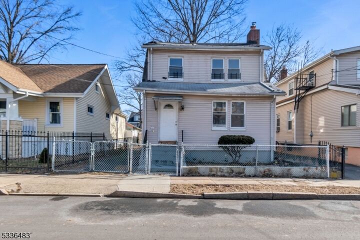 184 Sunset Ave  Newark City NJ 07106 photo