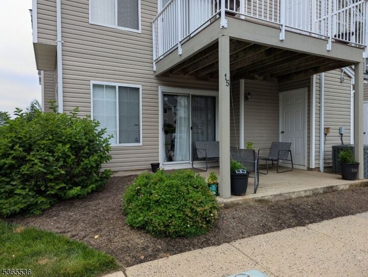 Property Photo: 15 Ray Court Ondo NJ 07921