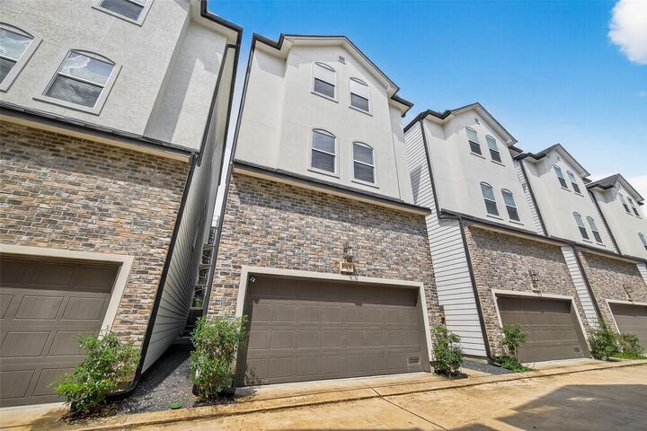 Property Photo:  1624 W 24th Street B  TX 77008 