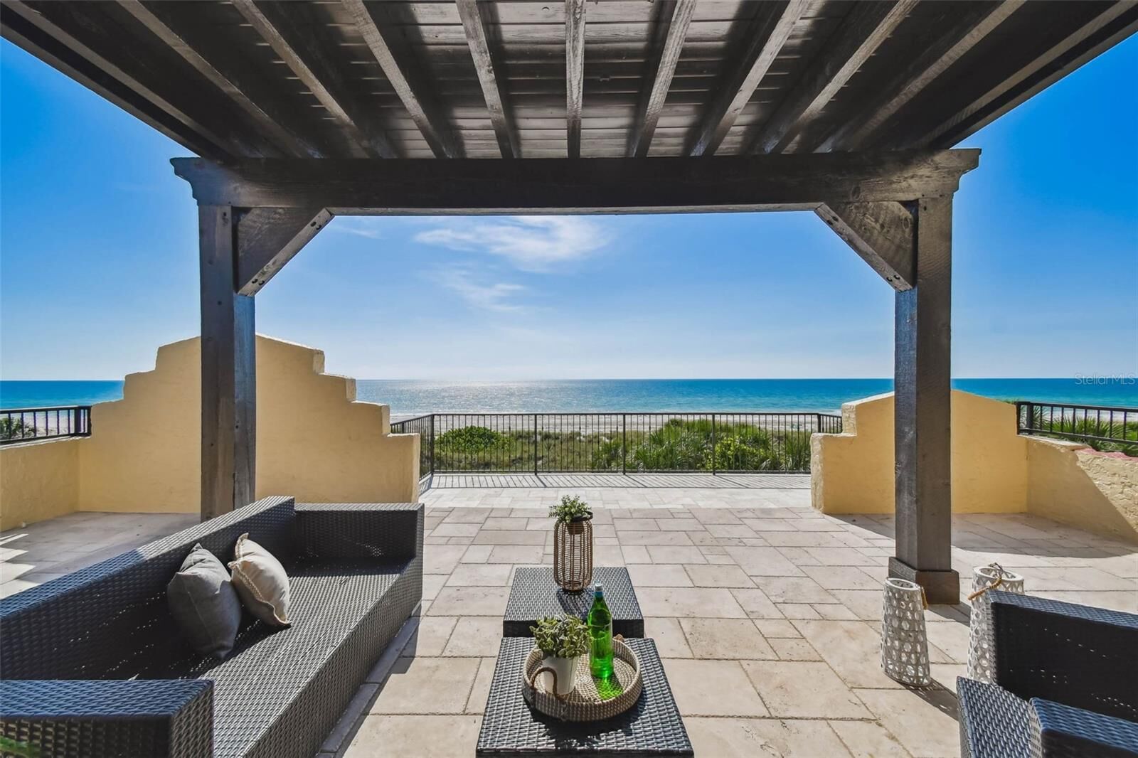 Property Photo:  2809 Sunset Way  FL 33706 