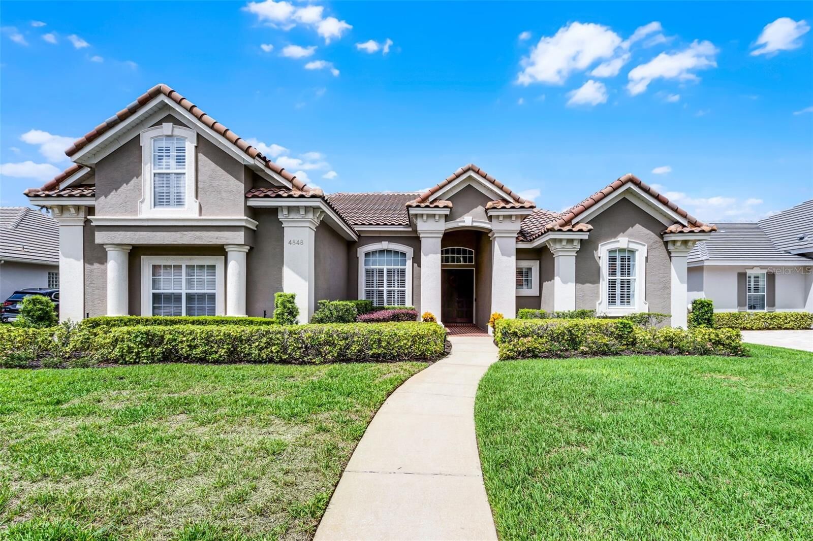 Property Photo:  4848 Keeneland Circle  FL 32819 