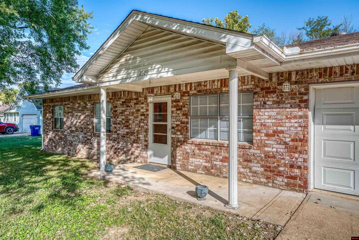 Property Photo:  1509 Gregg Road  AR 72653 