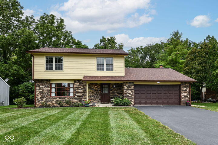 Property Photo:  5516 Ridge Hill Way  IN 46123 