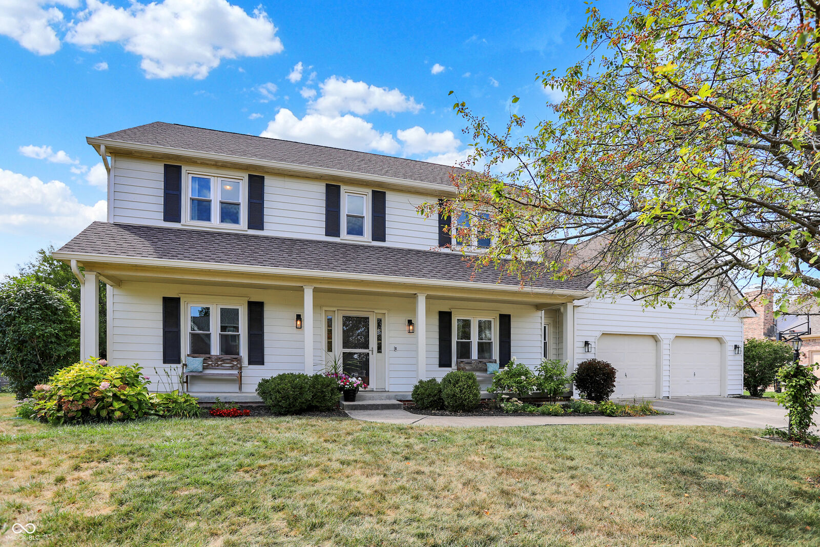 Property Photo: 14916 Trotter Court IN 46032