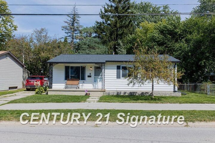 Property Photo: 205 E Clark Street MI 48423
