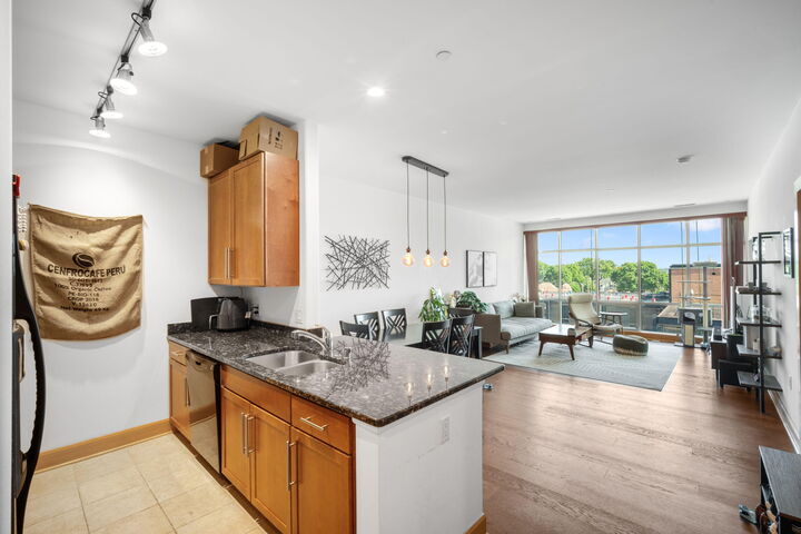 1550 E Royall Pl 511  Milwaukee WI 53202 photo