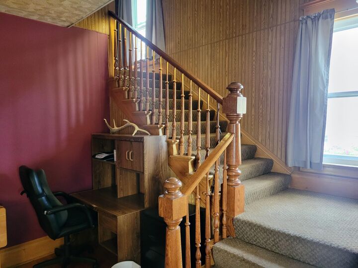 Property Photo: 812 E Walnut St WI 53032