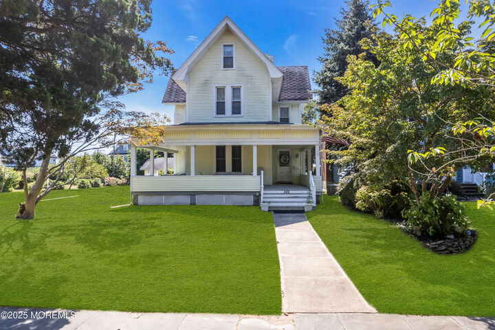 Property Photo:  305 Atlantic Avenue  NJ 07762 