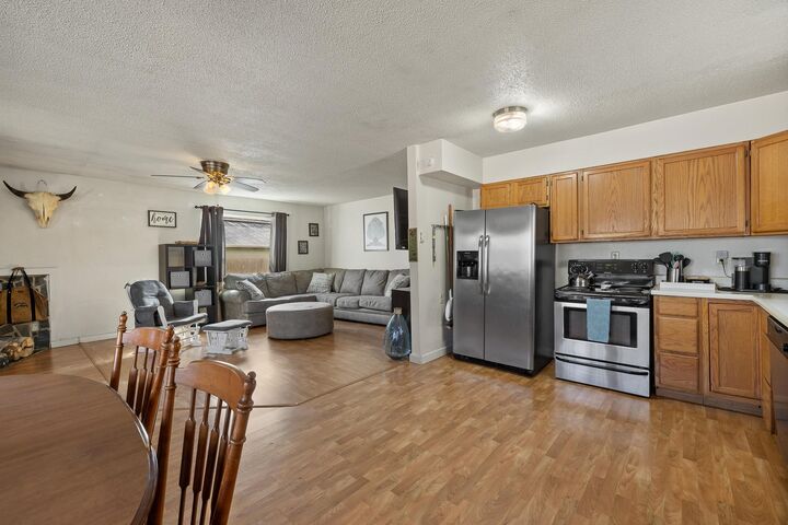 Property Photo:  201 N Newton Avenue  SD 57745 