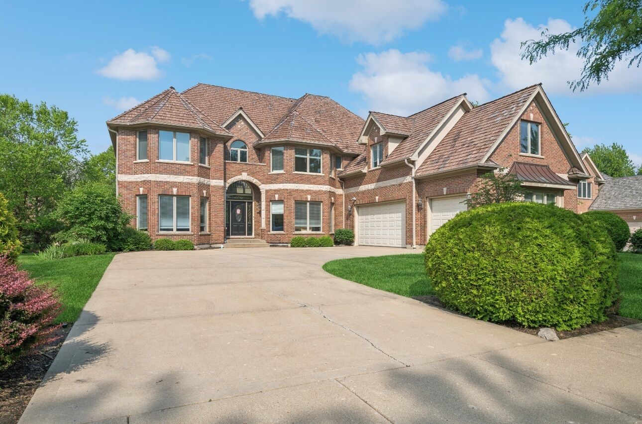 Property Photo: 1984 Royal Birkdale Drive IL 60061
