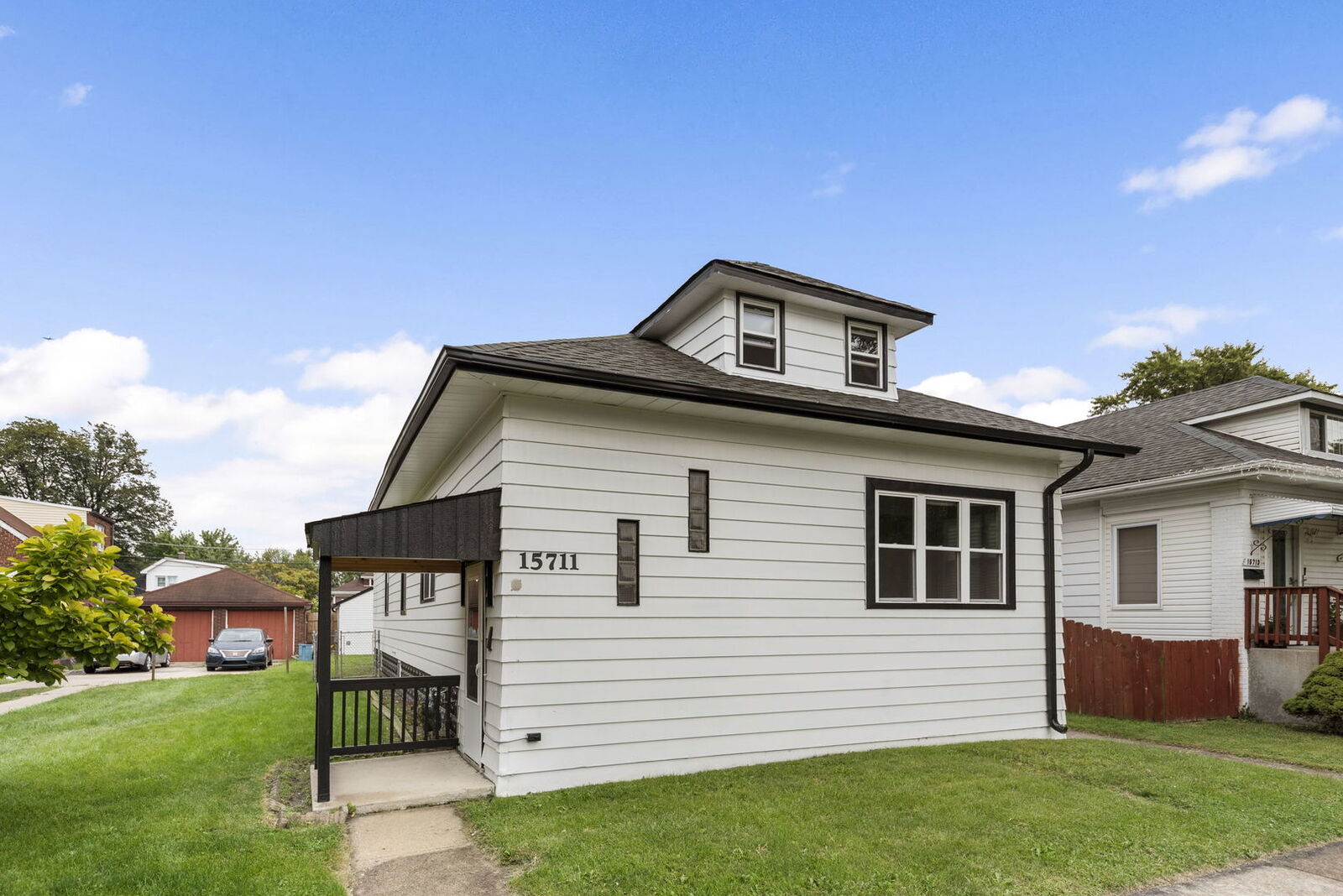 Property Photo:  15711 Lowe Avenue  IL 60426 