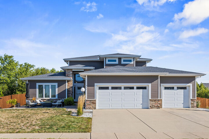 Property Photo:  508 Silver Lake Court  IL 61874 