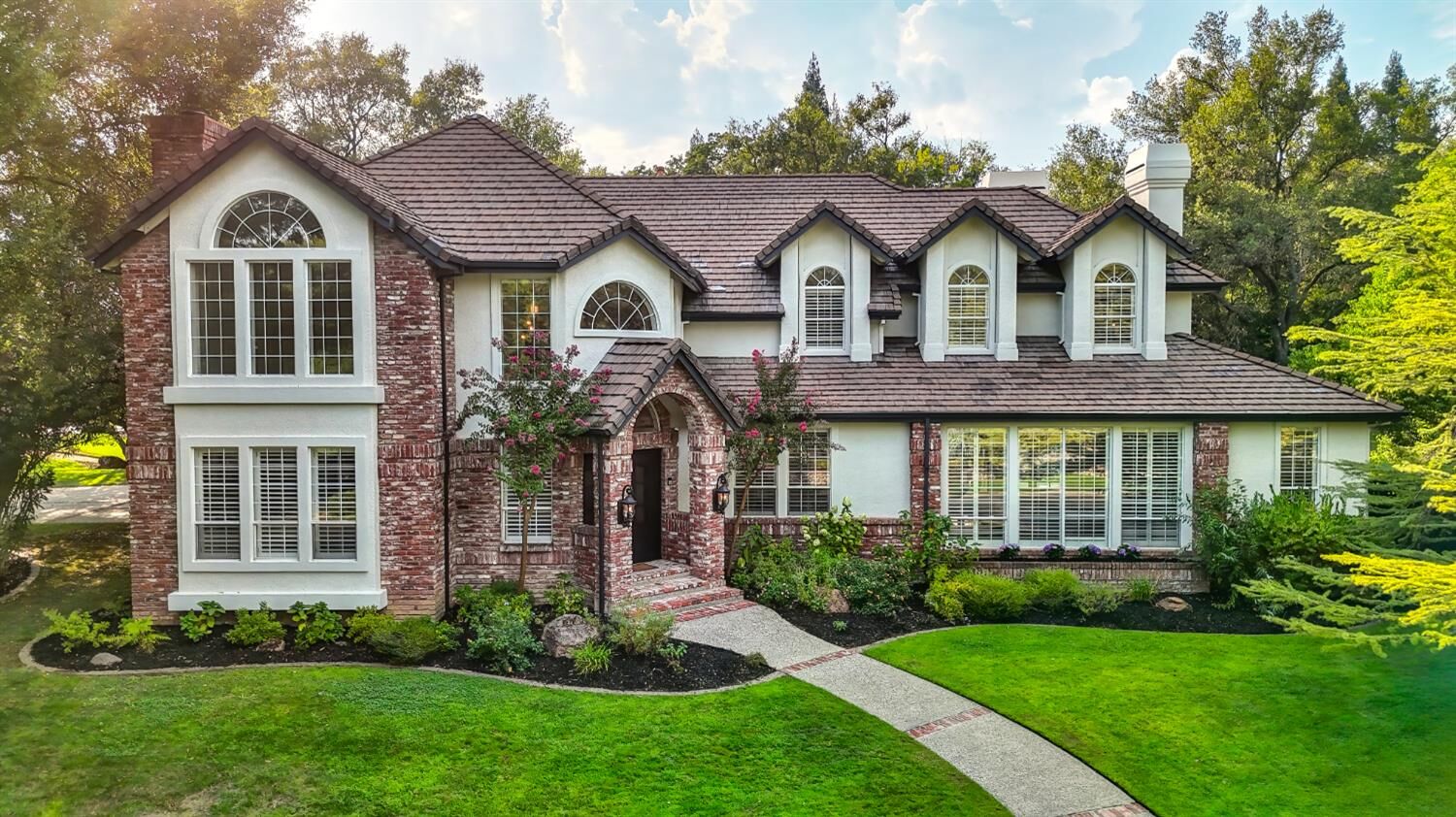 Property Photo:  5928 Wedgewood Drive  CA 95746 