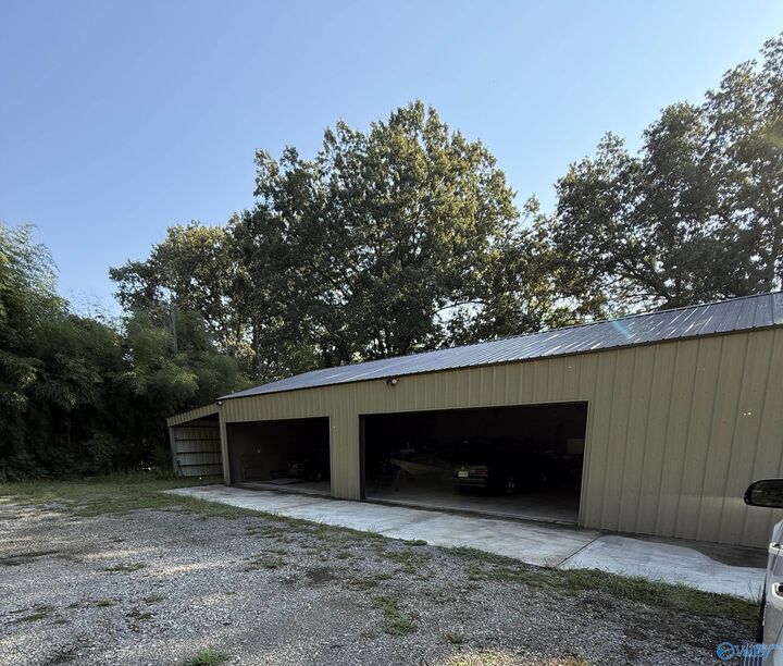 Property Photo: 240 County Road 445 AL 35643