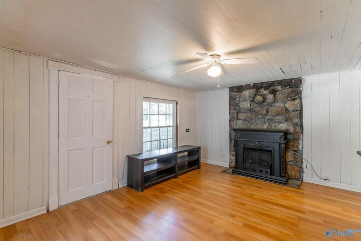 Property Photo: 1059 County Road 639 AL 35984