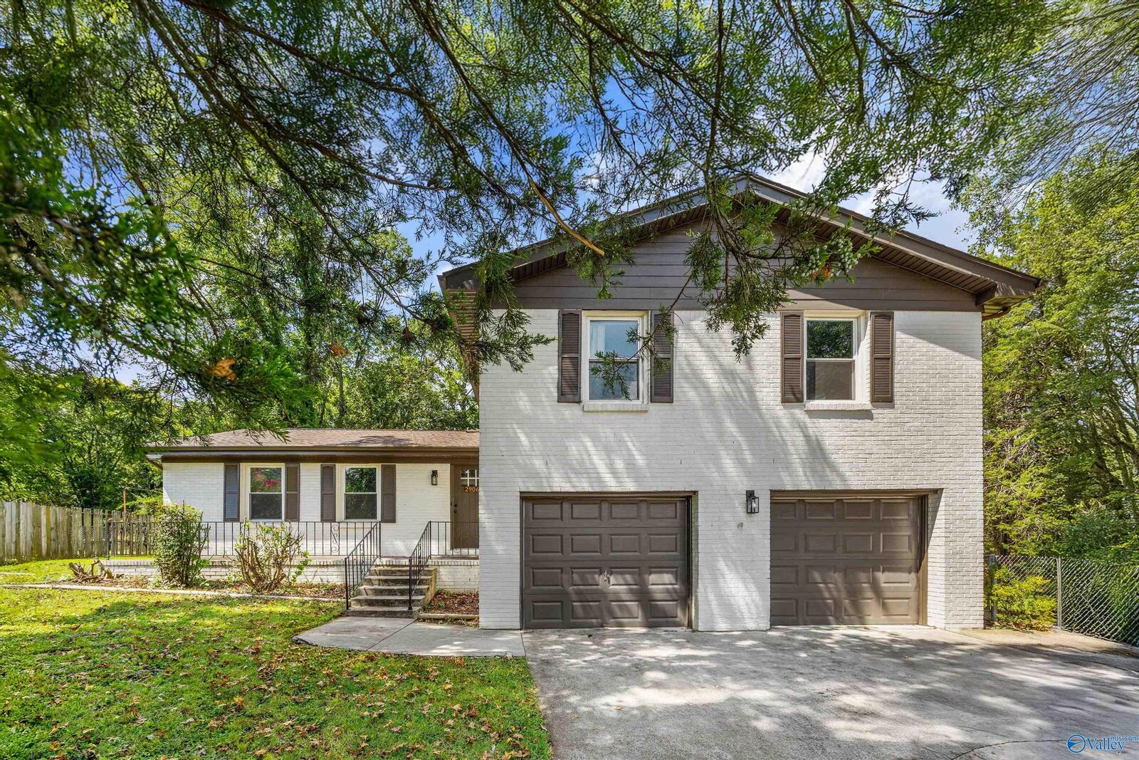 Property Photo:  2906 Sparkman Drive NW  AL 35810 