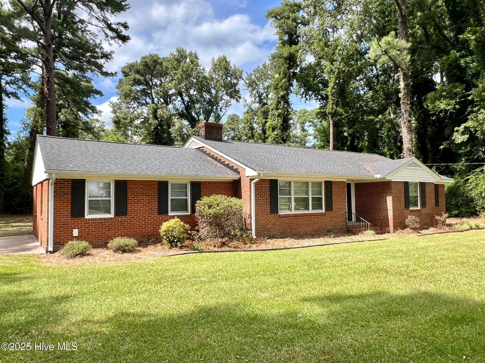 Property Photo:  1570 Allen Road  NC 27834 