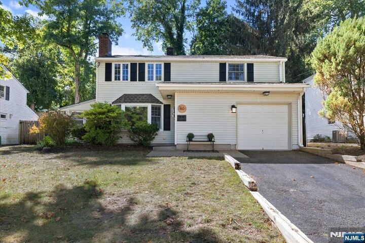 40 Campbell Street  Waldwick NJ 07463 photo