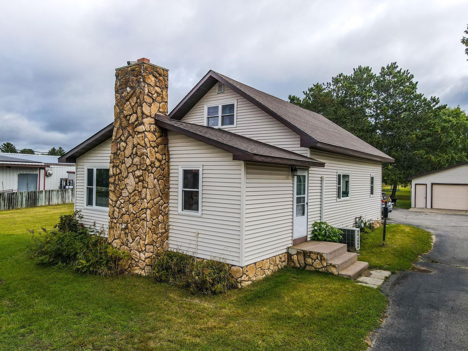 Property Photo: 202 Central Avenue S MN 56470