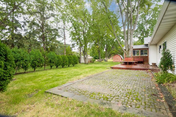 Property Photo:  442 Aberdeen Drive  MN 56387