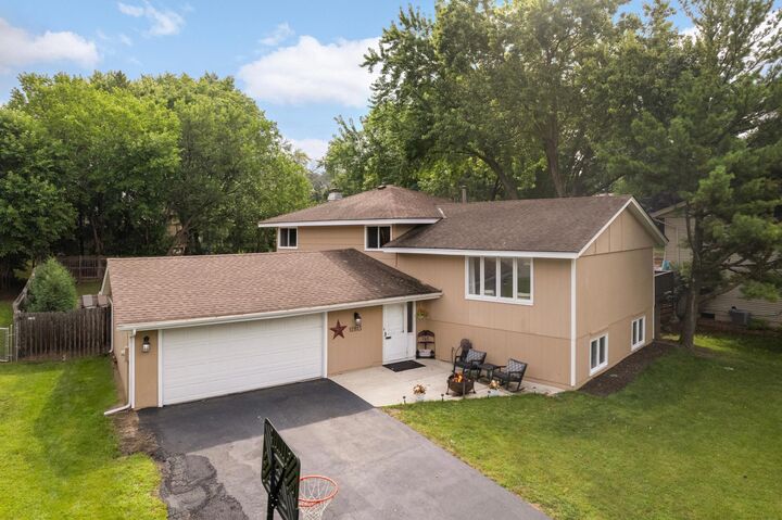 Property Photo: 12813 Apple View Lane MN 55337