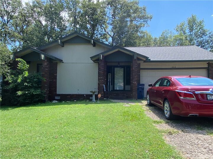 2212 W Tulsa Street  Siloam Springs AR 72761 photo