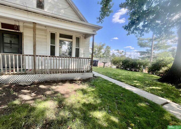 Property Photo: 4747 S 17th Street NE 68110
