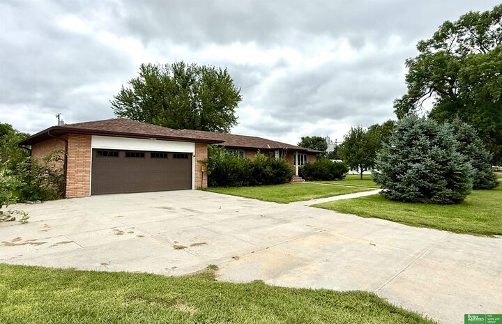 408 N Harvard Avenue  Harvard NE 68944 photo