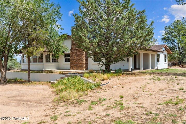 Property Photo: 1760 W Oneal Road AZ 86305