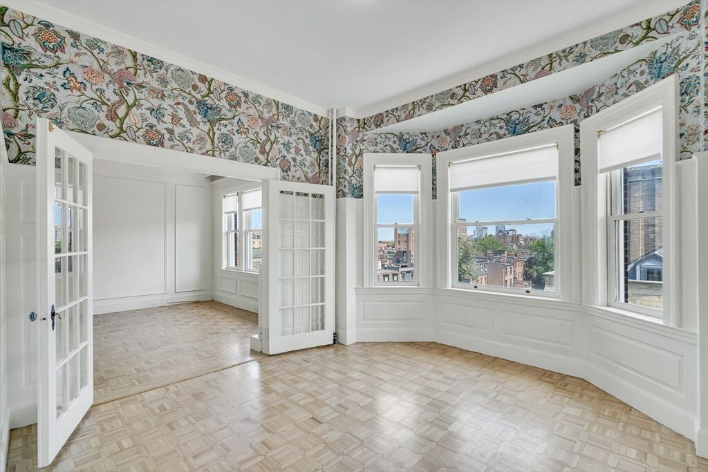 Property Photo: 311 Commonwealth Ave 71 MA 02115