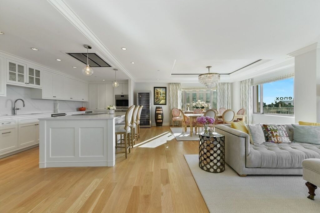 Property Photo:  1 Huntington Avenue 1202  MA 02116 