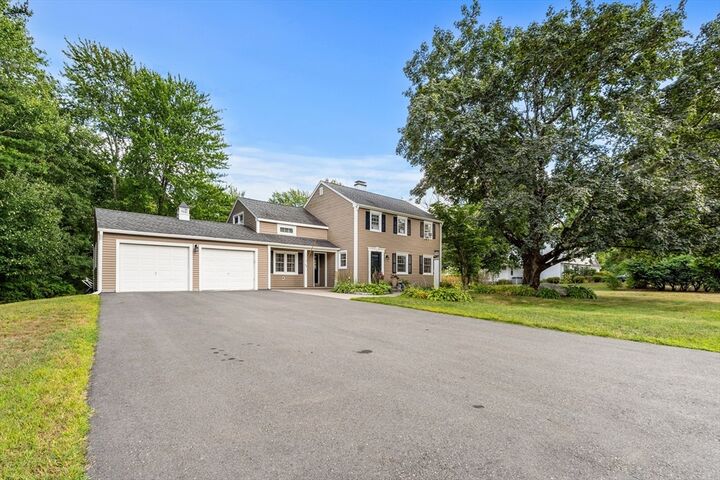 Property Photo: 78 Turkey Hill Rd MA 01462