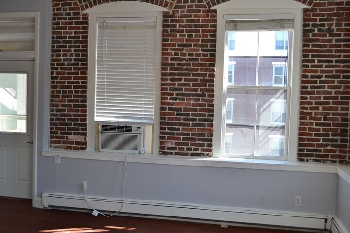 Property Photo: 62 Washington St 14 MA 01832