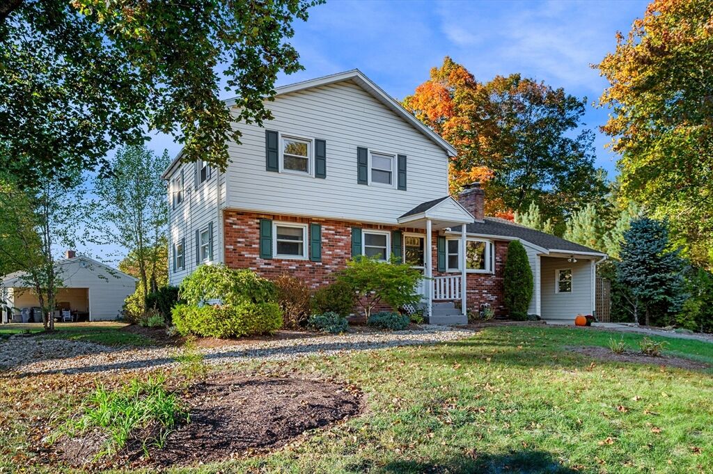 Property Photo:  20 Oakland Ave  MA 01876 