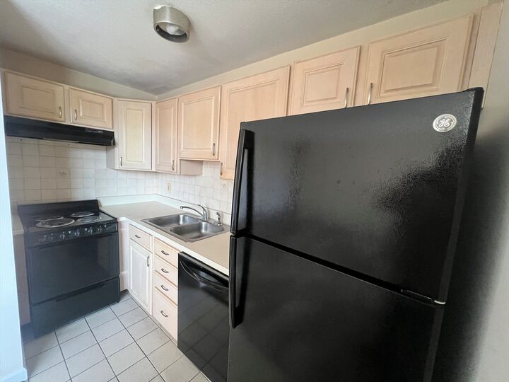 Property Photo:  125 Trapelo Road 21  MA 02478 
