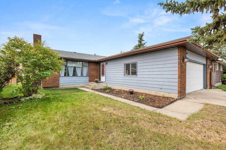 Property Photo: 5217 Shannon Drive AB T4H 1B2