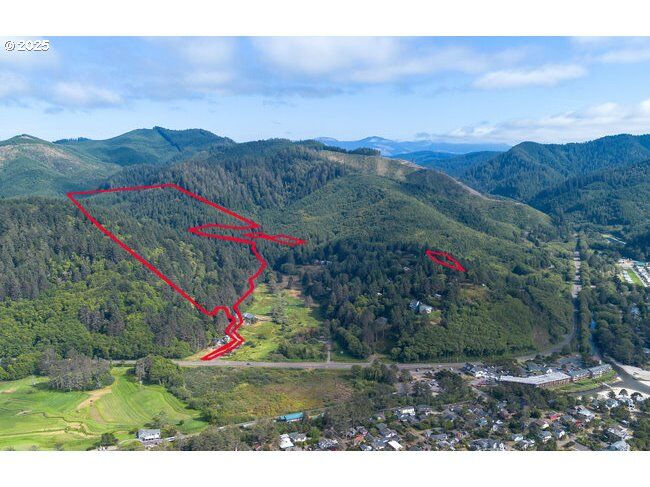 Property Photo:  6600 Schoolhouse Rd  OR 97149 