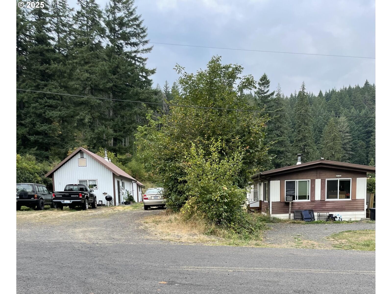 Property Photo: 11 Wallace Creek Rd WA 98610