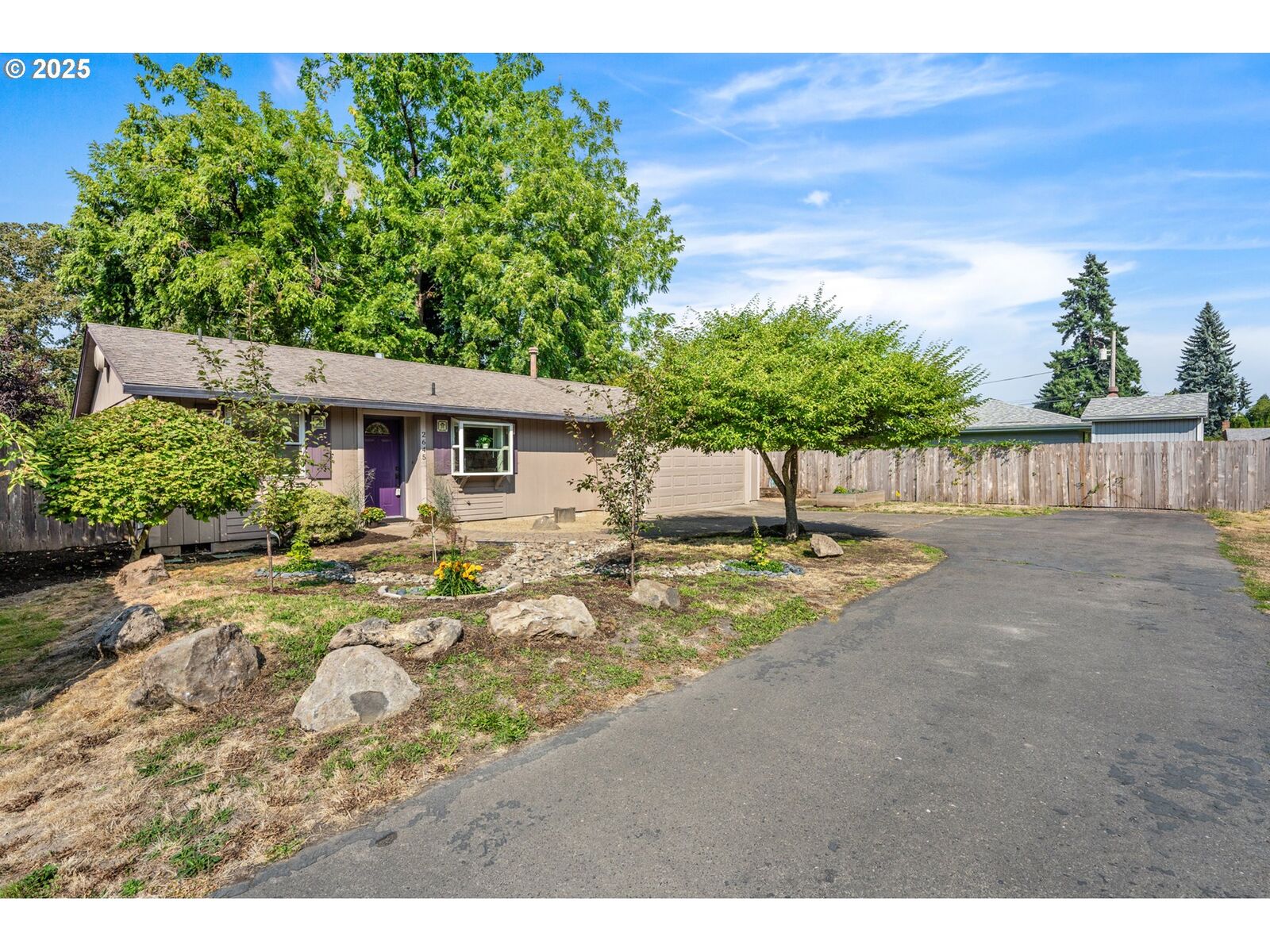 Property Photo: 2645 SE Oak Grove Blvd OR 97267