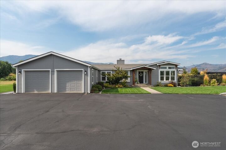 Property Photo:  1315  Green Avenue  WA 98831 