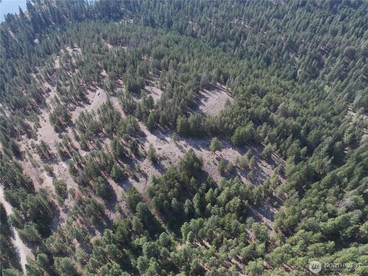 Property Photo:  1 Xxx  Gerrett Lane  WA 98855 