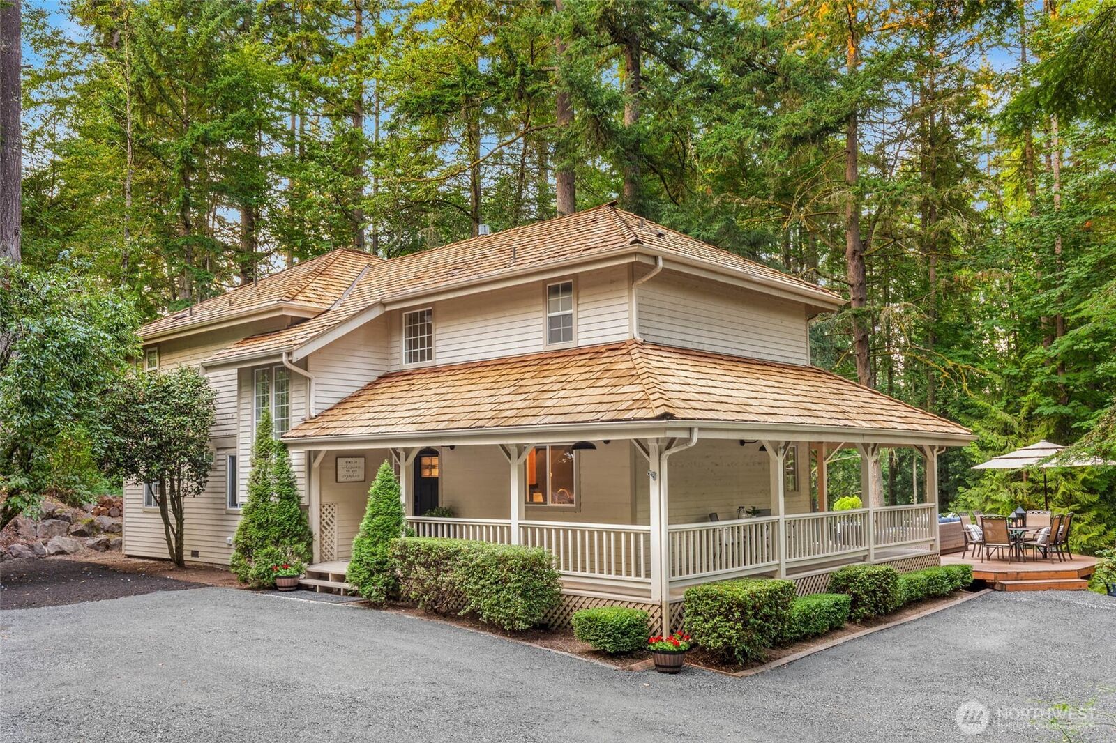 Property Photo:  16819  171st Place NE  WA 98072 